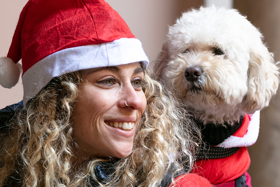 Il Museo si tinge di rosso per il Raduno dei Babbi Natale di Fondazione Forma
