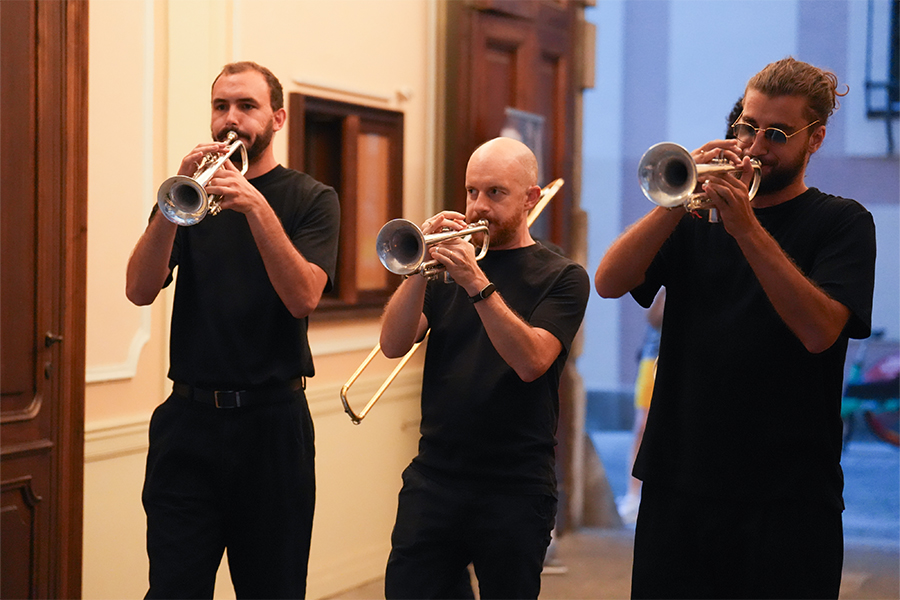 Il jazz di strada arriva a Palazzo Biandrate con la Rusty Brass Band
