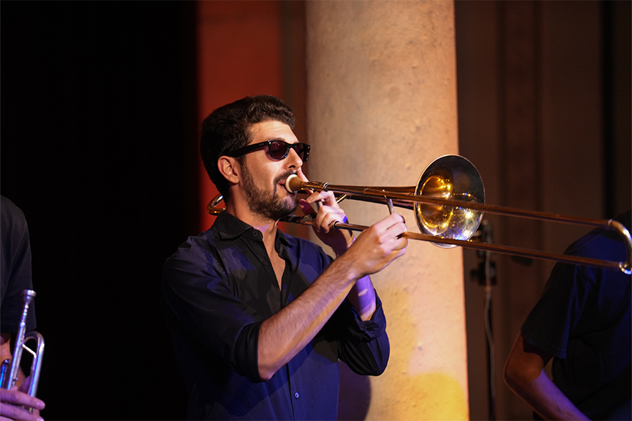 Il jazz di strada arriva a Palazzo Biandrate con la Rusty Brass Band
